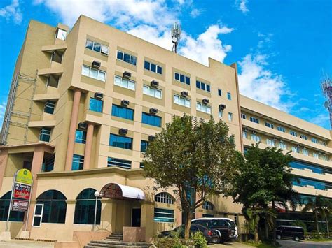 hotel in sta rosa laguna.